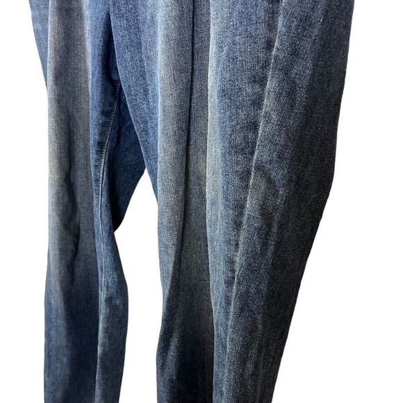 Old Navy Straight Mid Rise Raw Hem Womens Distressed Stretch Blue Jeans sz 14 - Picture 9 of 16